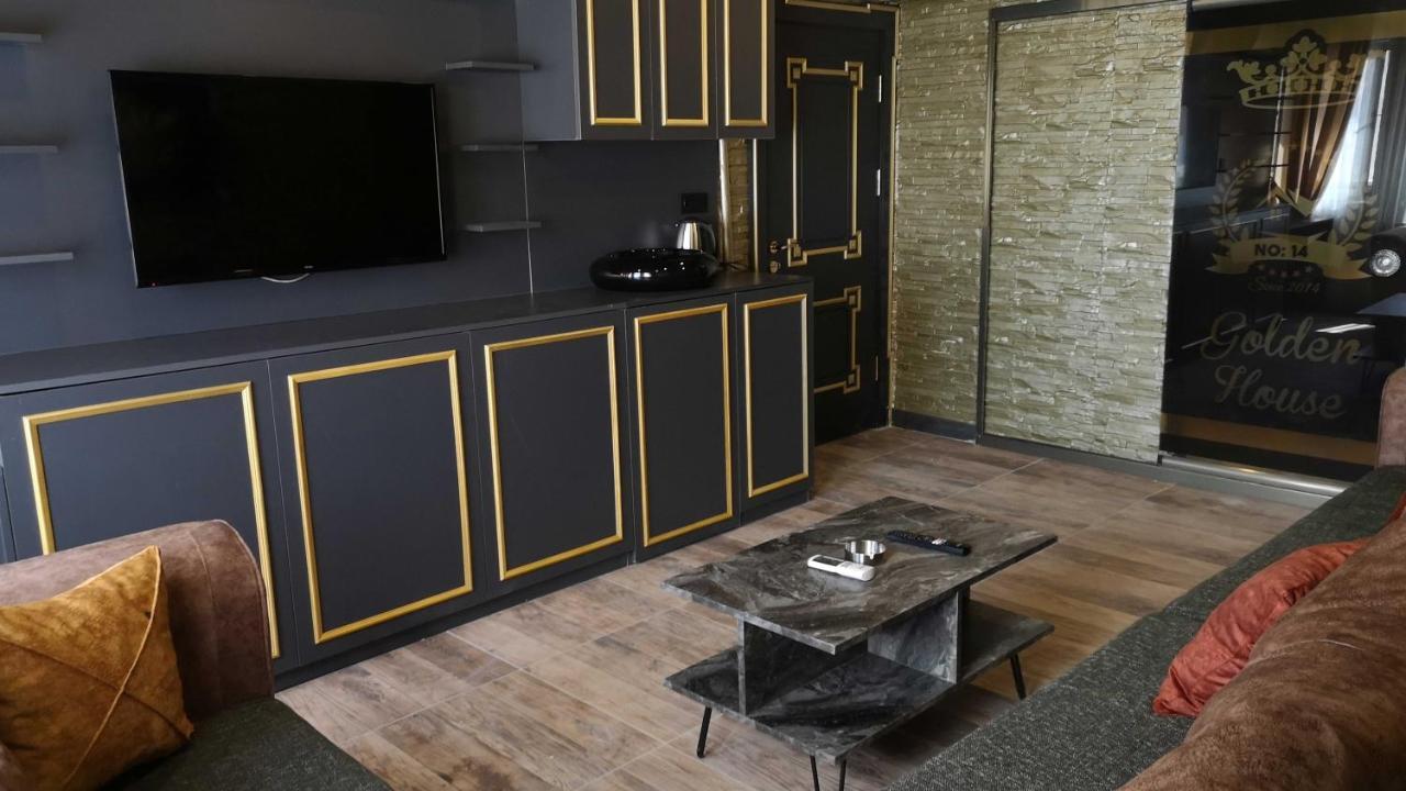Apart Otel Golden House